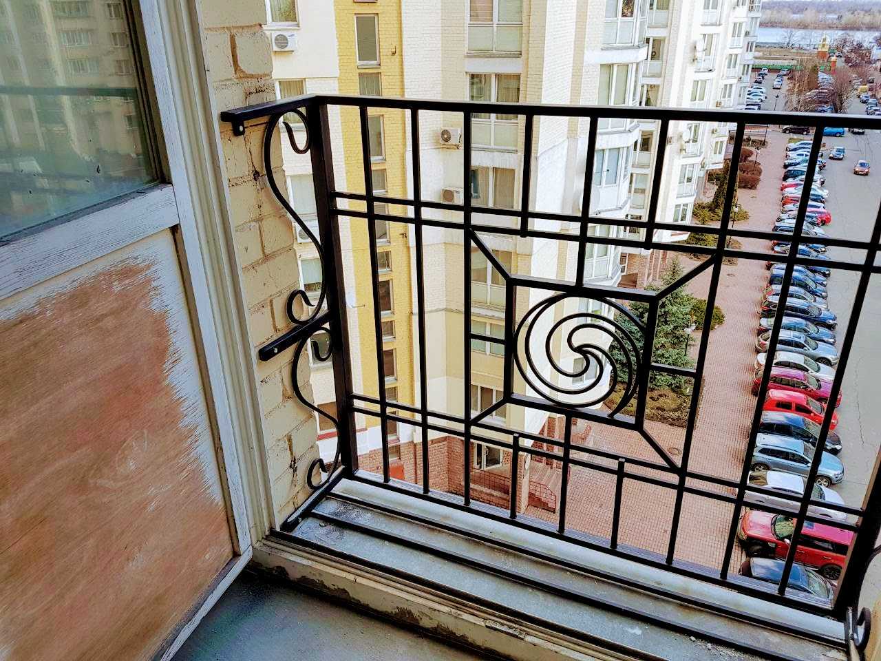 Французский балкон: фото вариантов оформления помещения