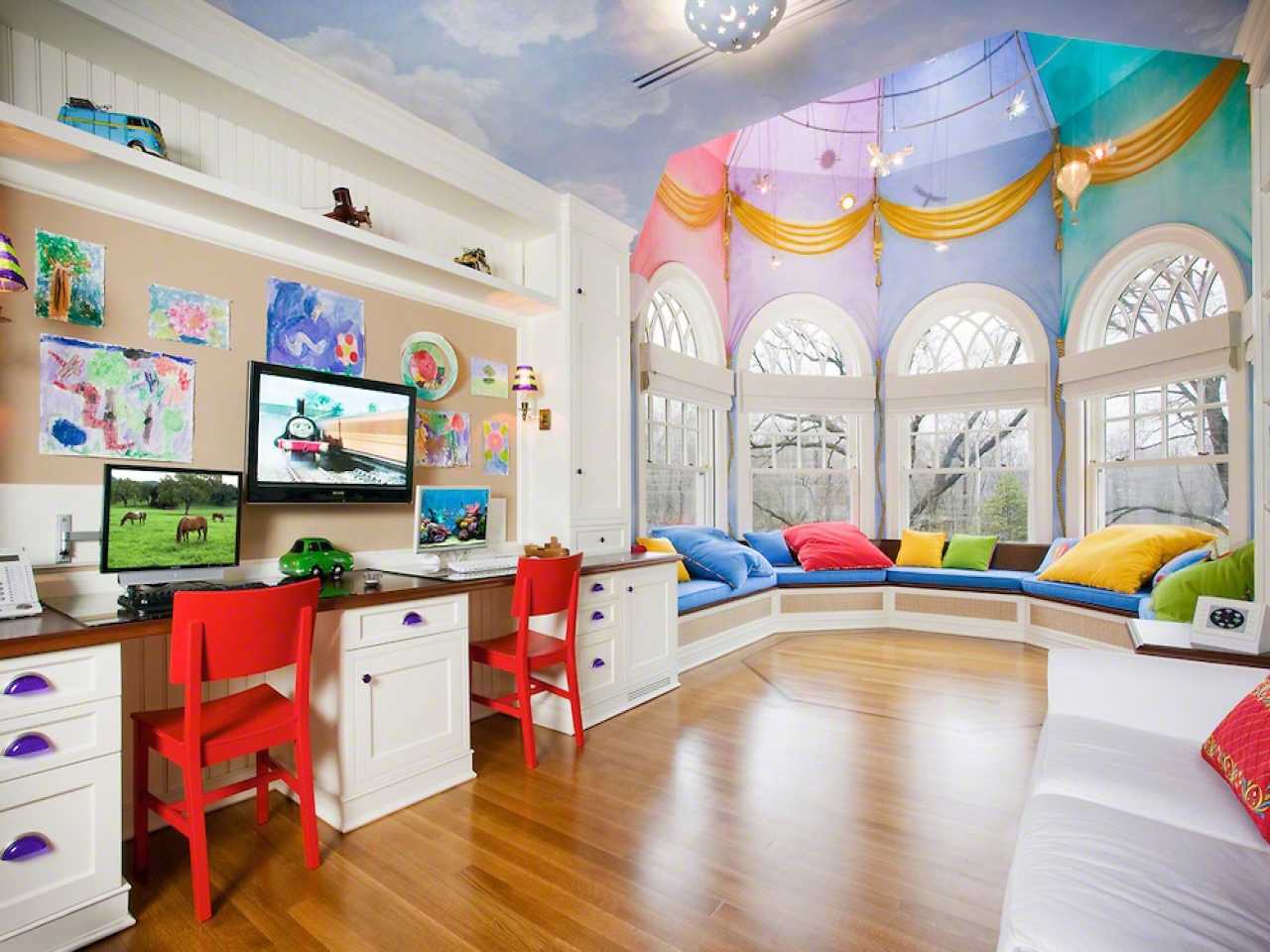 Интерьер детской комнаты: особенности оформления помещения в зависимости от возраста Основные стили интерьера Как организовать комнату для девочки и мальчика Особенности подросткового дизайна